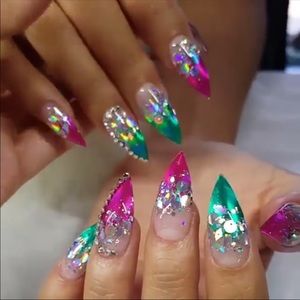 Meet your Posher, Monica